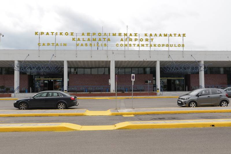 Παρατείνεται το πρόβλημα στάθμευσης αεροπλάνων