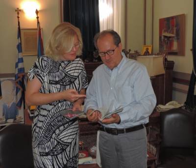 Η πρέσβειρα της Αυστρίας στο Δημαρχείο Καλαμάτας