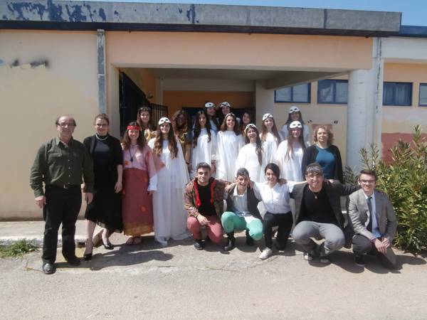 "Νεφέλες" ανεβάζει το Λύκειο Μεσσήνης