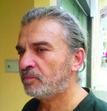 Ο Κώστας Χαλκιάς στην &quot;Ε&quot;: &quot;Η προχειρότητα καθορίζει τόσο το κακό ερασιτεχνικό  θέατρο,  όσο και το κακό επαγγελματικό&quot;