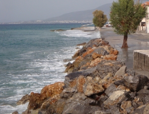 Στην περιοχή Μικρής Μαντίνειας: Από το Φεβρουάριο έργο προστασίας των ακτών