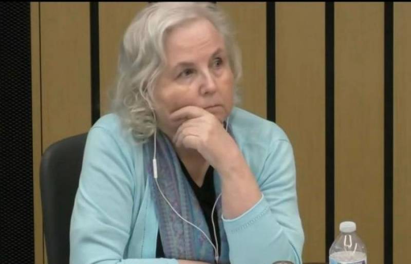 ΗΠΑ: Η συγγραφέας του «Πώς να δολοφονήσετε τον σύζυγό σας» κρίνεται ένοχη για τη δολοφονία του συζύγου της