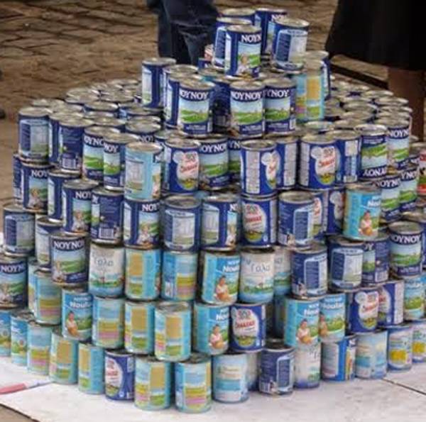 Δέντρο Αλληλεγγύης από γάλα στα Φιλιατρά