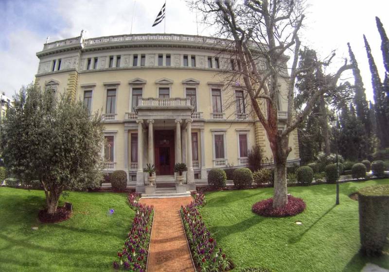 Μητσοτάκης: "Είμαι πιο κοντά στην απόφαση για Πρόεδρο Δημοκρατίας" - Η αντίδραση του ΣΥΡΙΖΑ