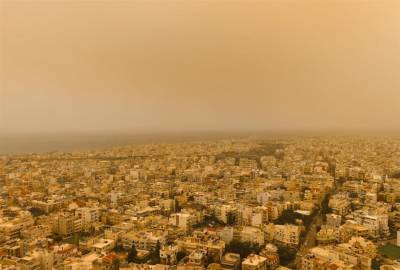 Καιρός: Θυελλώδεις βοριάδες και αφρικανική σκόνη (Βίντεο)