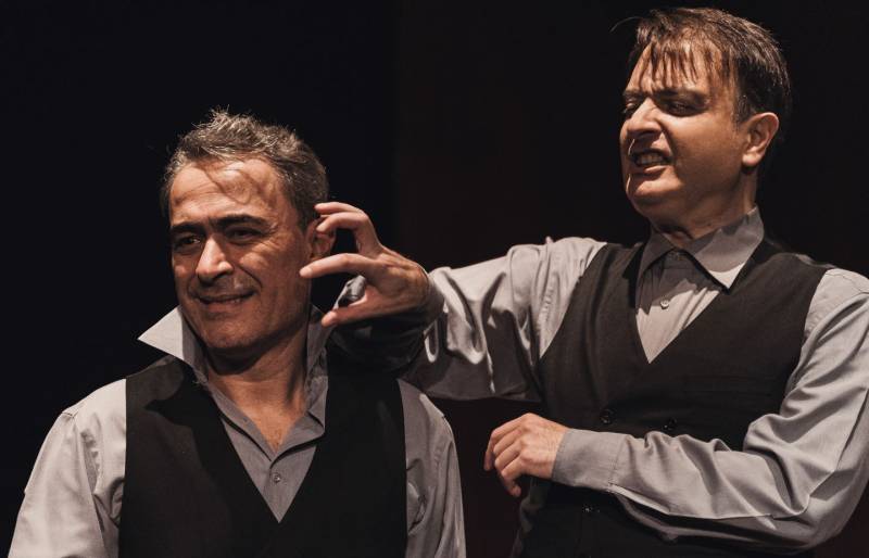 Ο Θαν. Κουρλαμπάς λίγο πριν την παράσταση &quot;Ο θάνατος του Ιβάν Ιλίτς&quot;
