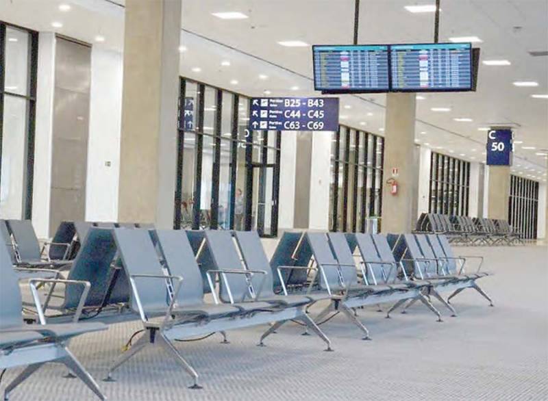 Χωρίς τουρίστες έρχεται χρεοκοπία