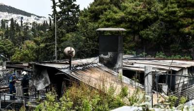 Μετς: Περιορίστηκε η φωτιά που ξέσπασε στο Skyfall (βίντεο)