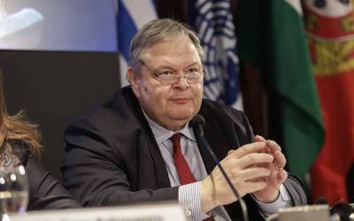 Βενιζέλος: "Θα ήταν μεγάλο λάθος να μη συνομιλήσουν η Ελλάδα και η Τουρκία υπό τα νέα δεδομένα του πολέμου στην Ουκρανία"