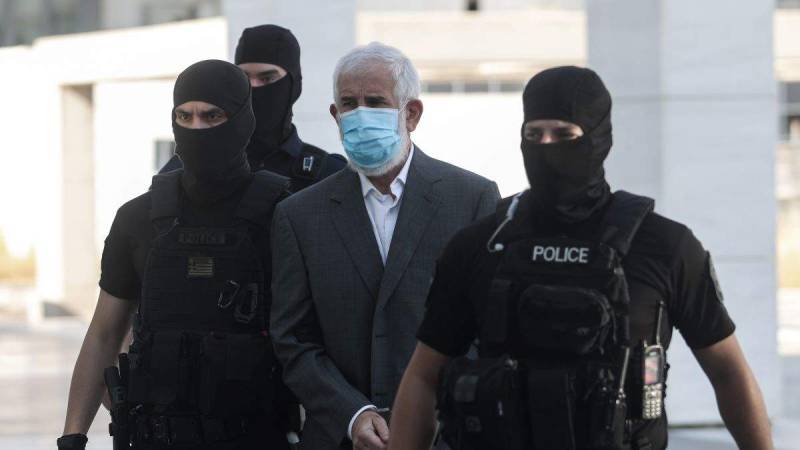 Ελεύθερος με περιοριστικούς όρους ο Πέτρος Φιλιππίδης (βίντεο)