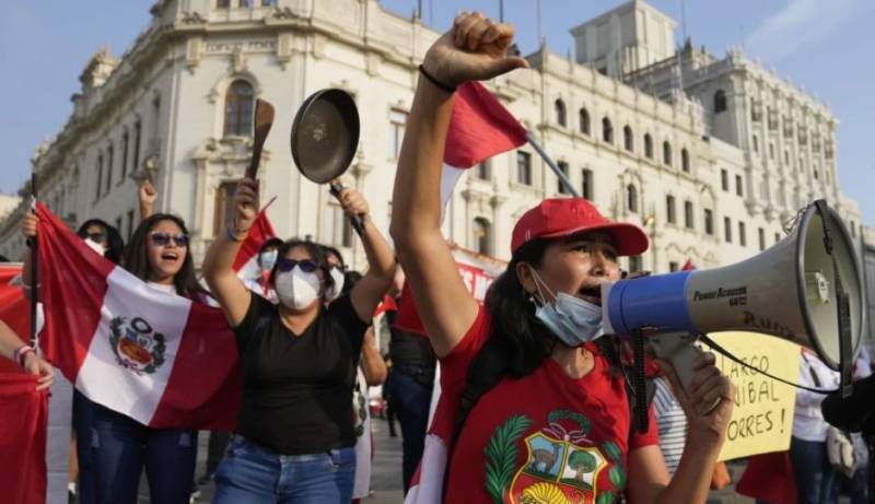 Περού: Διαδηλωτές απαιτούν την παραίτηση του προέδρου της χώρας