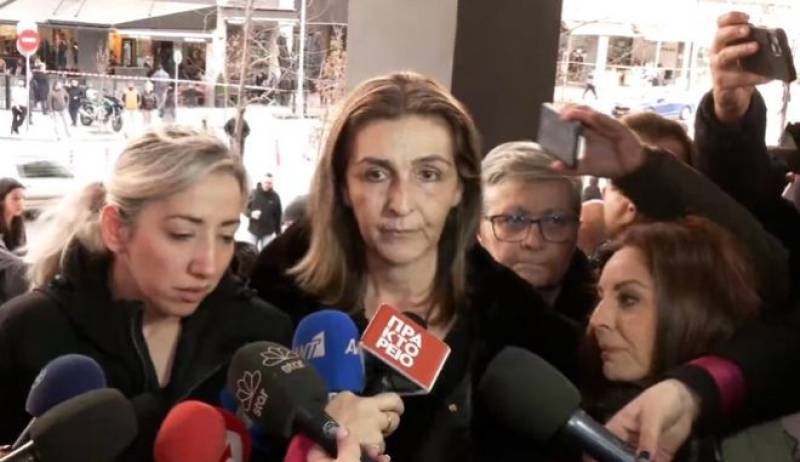 Άλκης Καμπανός: Στο δικαστήριο οι γονείς του - "Για πάντα στη φυλακή, τώρα μιλά η Δικαιοσύνη" (βίντεο)