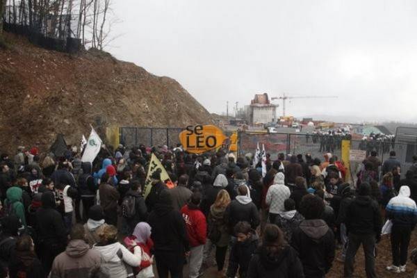 Βίντεο από την στιγμή των επεισοδίων στις Σκουριές