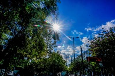 Ήπιος χειμωνιάτικος καιρός: Σταδιακή βελτίωση και μικρή άνοδος της θερμοκρασίας (Βίντεο)