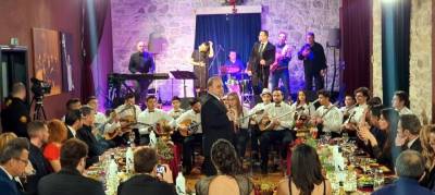 Ρεβεγιόν Πρωτοχρονιάς παρέα με το Ionian Channel (βίντεο)