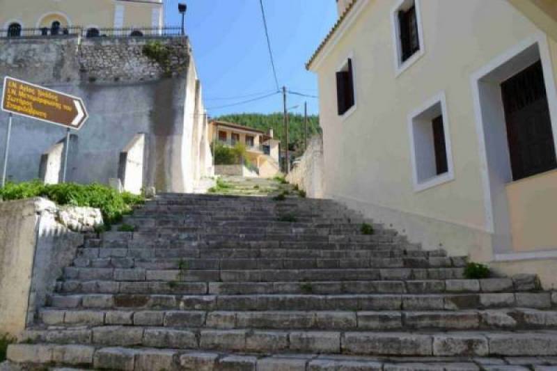 Συμπληρωματική σύμβαση για ανάπλαση Ανω Πόλης Κυπαρισσίας