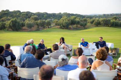 “Δημοκρατία και ταινίες” στην Costa Navarino στο πλαίσιο του "Athens Democracy Forum" των New York Times