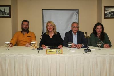 Ρένα Δούρου και Πάνος Ρήγας από Καλαμάτα: “Πολιτική αλλαγή με πρωτοστάτη τον ΣΥΡΙΖΑ” (βίντεο)