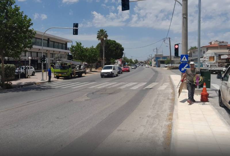 Ασπρόχωμα: Εκτός λειτουργίας τα προειδοποιητικά πορτοκαλί φανάρια πριν το φανάρι στον ΟΑΕΔ