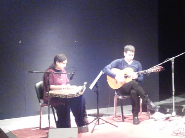 Μουσικό ταξίδι με κιθάρα και κανονάκι