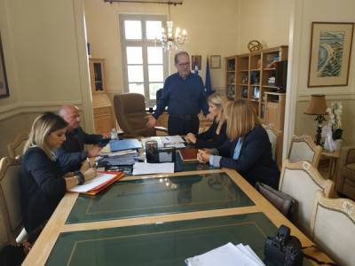 Συναντήσεις με τον περιφερειάρχη Παναγιώτη Νίκα