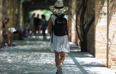 Έλληνες επιστήμονες εξετάζουν τις επιπτώσεις της ζέστης κατά την εγκυμοσύνη με μελέτες σε Ελλάδα και Αφρική