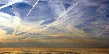 Η ψυχολογία των θεωριών συνωμοσίας | Εμ. Πολυζογόπουλος