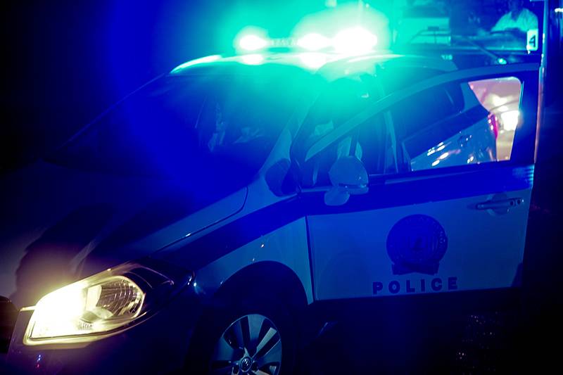 Νύχτα τρόμου και ντου της Αστυνομίας στην πλατεία Υπαπαντής