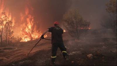 Πολύ υψηλός κίνδυνος πυρκαγιάς αύριο για τις περιφέρειες Στερεάς Ελλάδας και Αττικής