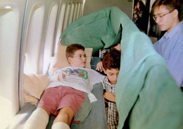 Αργολίδα: 22 χρόνια μετά το φοβερό ατύχημα του Βασίλη Δοσούλα με ιπτάμενο δελφίνι (βίντεο)