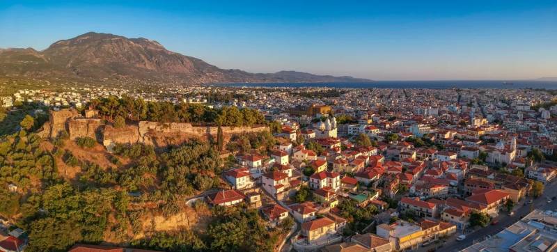 Η “Le Figaro” εκθειάζει την λαϊκή Αγορά Καλαμάτας