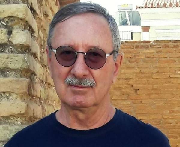 Ο ποιητής Ηλίας Κεφάλας στην “Ε”: «Η ποίηση γεννιέται από παντού»