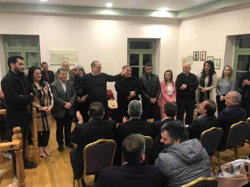 Ο Νίκας στην Κορώνη
