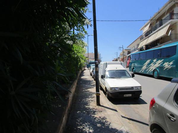 Πεζοδρόμιο για… λεπτούς 