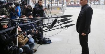 Βαρουφάκης: Ελπίζω να βγει λευκός καπνός - Σόιμπλε: Πρέπει να ληφθούν σοβαρά υπόψη οι προηγούμενες συμφωνίες