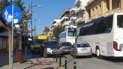 Έκανε στην άκρη το... ΕΚΑΒ