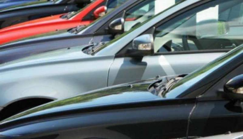 Σύλληψη 33χρονου Καλαματιανού για απάτη: Επαιρνε λεφτά για να φέρει αυτοκίνητα από τον ΟΔΔΥ