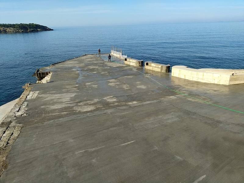 Θωρακίζεται ο λιμενοβραχίονας στο λιμανάκι της Καρδαμύλης