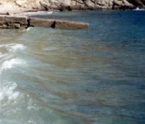 Λιμενίσκος αντί γλίστρας στη βίλα Καλτσίδη