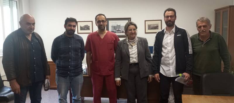 Κλιμάκιο του ΚΚΕ με τον ευρωβουλευτή Νικολάου - Αλαβάνο στο Νοσοκομείο Καλαμάτας