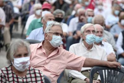 Συντάξεις: Καλοκαιρινός «μποναμάς» για 200.000 με αυξήσεις και αναδρομικά