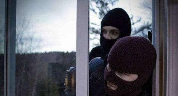 Μεσσηνία: Λήστεψαν 78χρονη μέσα στο σπίτι της στο Ριζοχώρι