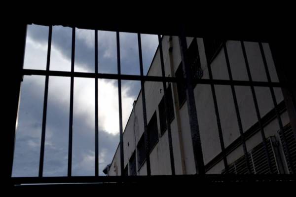 Καλαμάτα: 9 χρόνια σε Βούλγαρο για κλοπή και εκβίαση