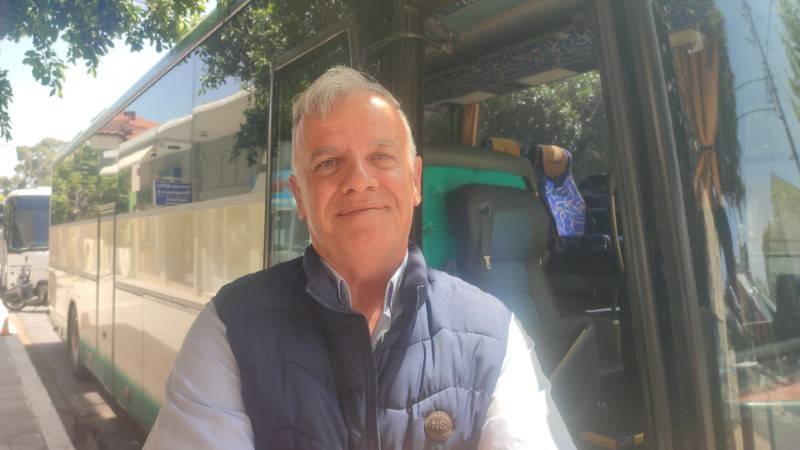 Οδηγός του ΚΤΕΛ από τους Γαργαλιάνους: Βρήκε και παρέδωσε πορτοφόλι με 800 ευρώ (βίντεο)