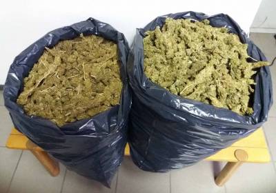 Αρκαδία: 10 κιλά χασίς βρέθηκαν σε θαμνώδη περιοχή της Νότιας Κυνουρίας