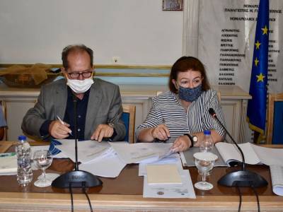 Ικανοποίηση για την εξέλιξη των έργων στην Πελοπόννησο στη συνάντηση Νίκα - Μενδώνη