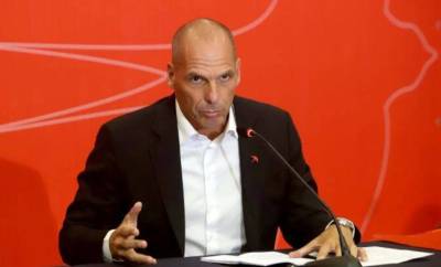 Βαρύτατα αδικήματα αντιμετωπίζει ο 17χρονος που συνελήφθη για την επίθεση στον Γιάνη Βαρουφάκη