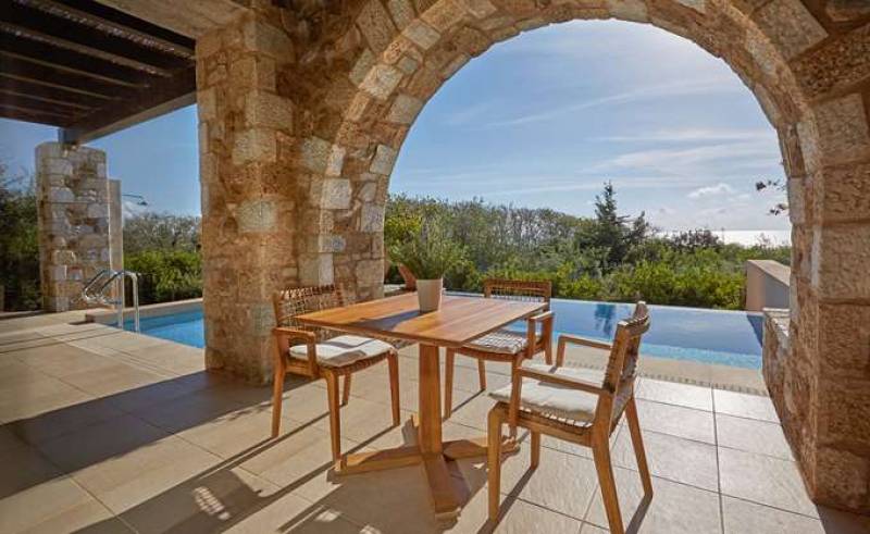 Νέες επενδύσεις από την ΤΕΜΕΣ: Οικιστικό πρόγραμμα με 98 διαμερίσματα στην Costa Navarino