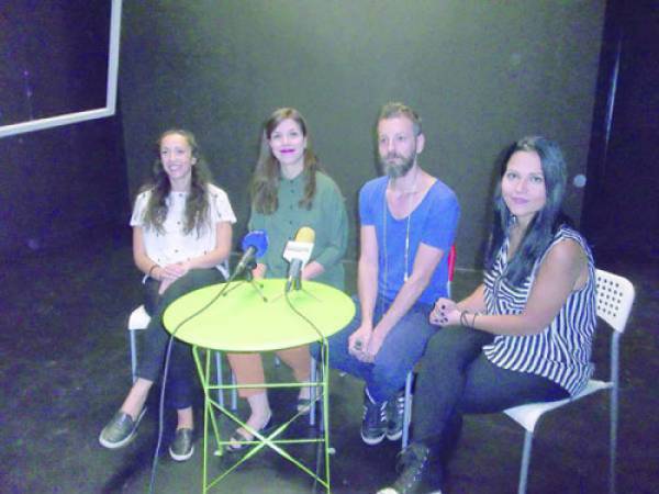 "Το μάθημα" του Ευγένιου Ιονέσκο στο Θέατρο Νηπιαγωγείο