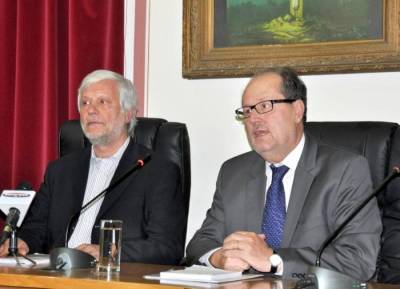 Φοβάται αντιδράσεις και αποφεύγει συνεδρίαση για “Κλεισθένη” ο Τατούλης - Ανούσια τη θεωρεί ο Νίκας